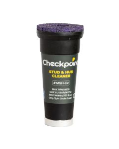 Outil de nettoyage pour goujons et moyeux de camion